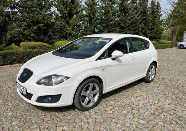 seat leon dolnośląskie Seat Leon cena 26500 przebieg: 229000, rok produkcji 2012 z Legnica